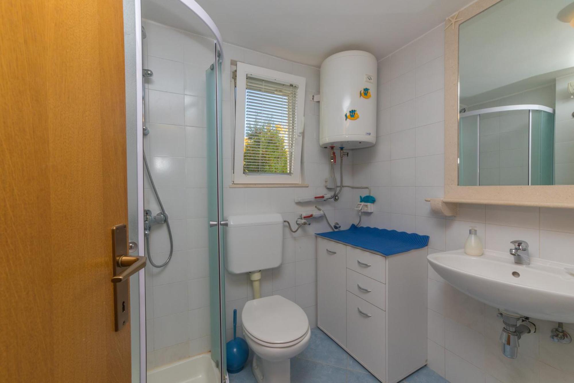 Apartments Lux Bol Bagian luar foto