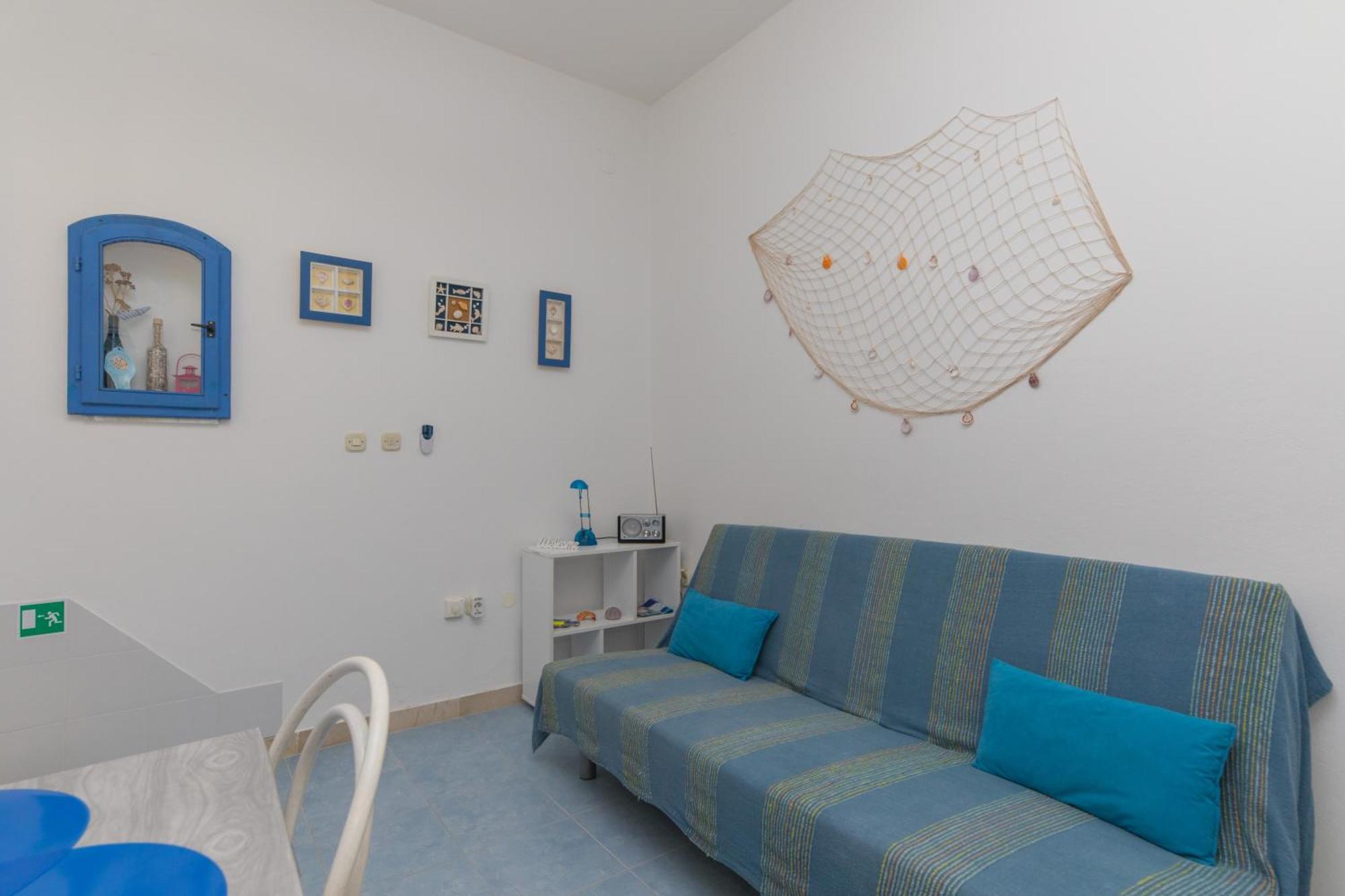 Apartments Lux Bol Bagian luar foto